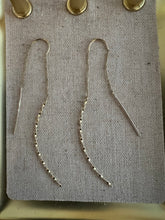 Load image into Gallery viewer, Lia Earrings
